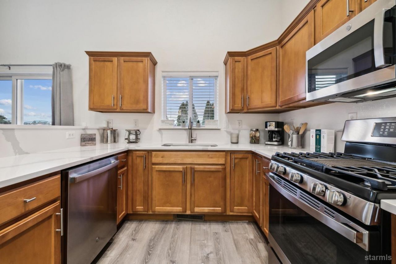 10 Conner Way, Gardnerville, NV 89410 Photo