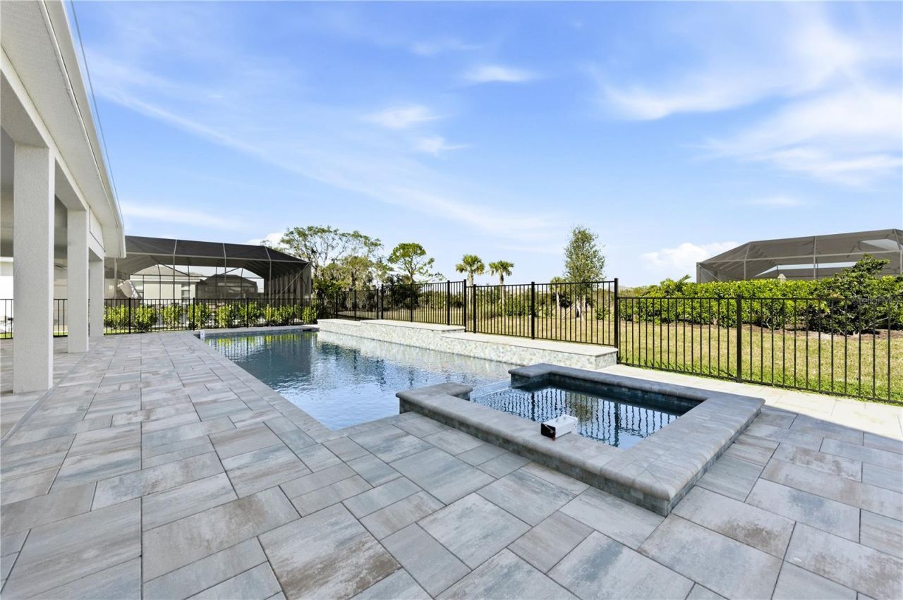 8061 Nevis Run, Bradenton, FL 34202 Photo