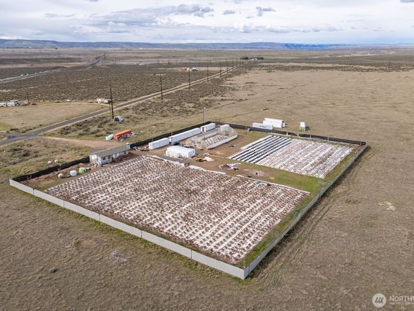 11061 NE Neppel Road , Moses Lake, WA 98804