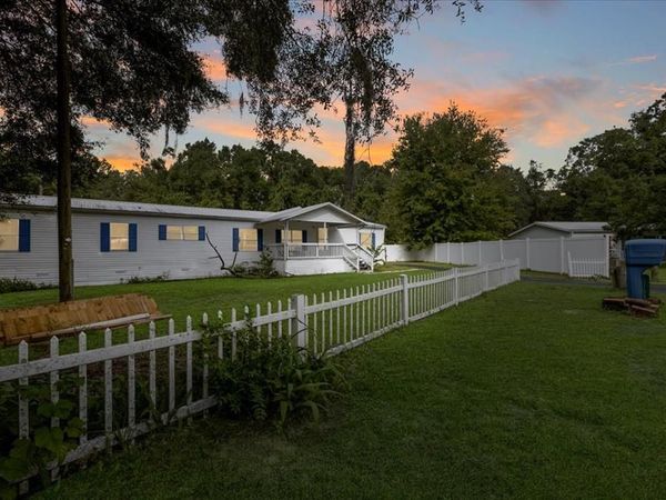 17130 NW 83rd Ct, Fanning Springs, FL 32693