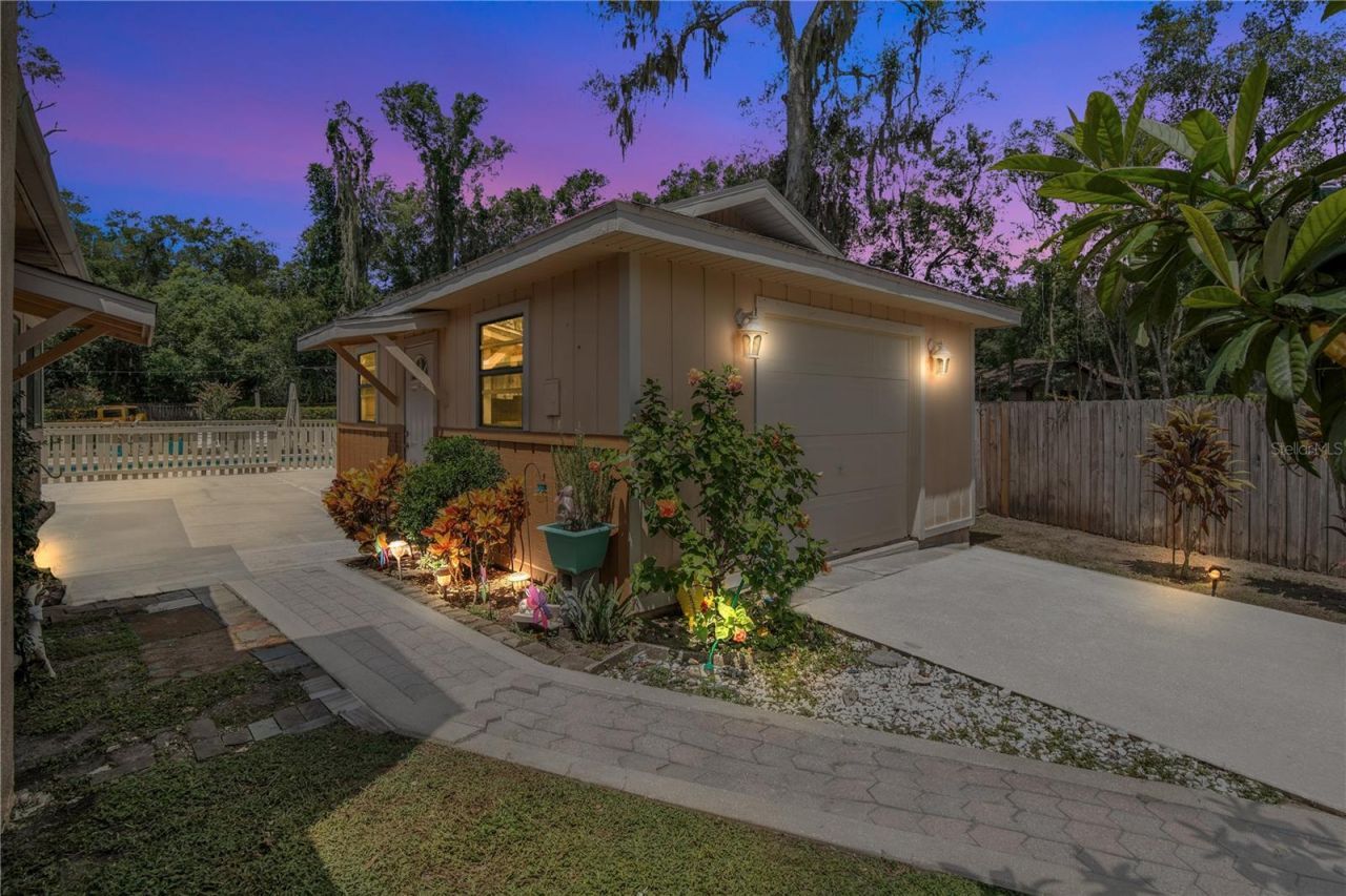 403 W French Avenue, Orange City, FL 32763 Photo