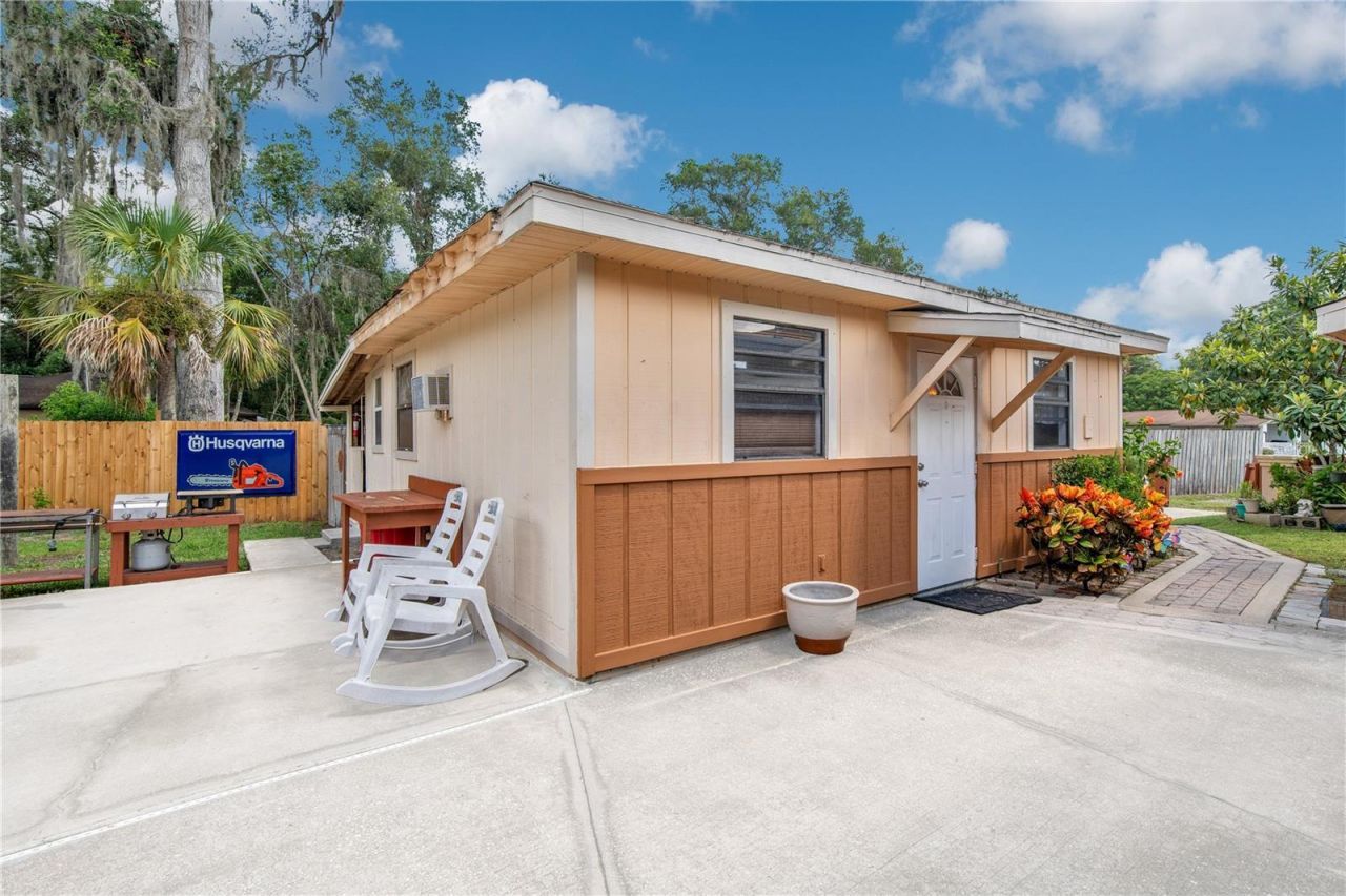403 W French Avenue, Orange City, FL 32763 Photo
