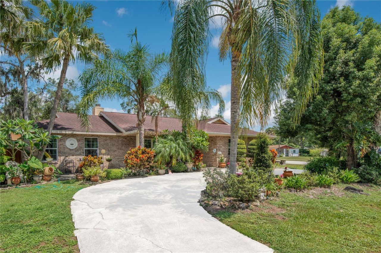 403 W French Avenue, Orange City, FL 32763 Photo