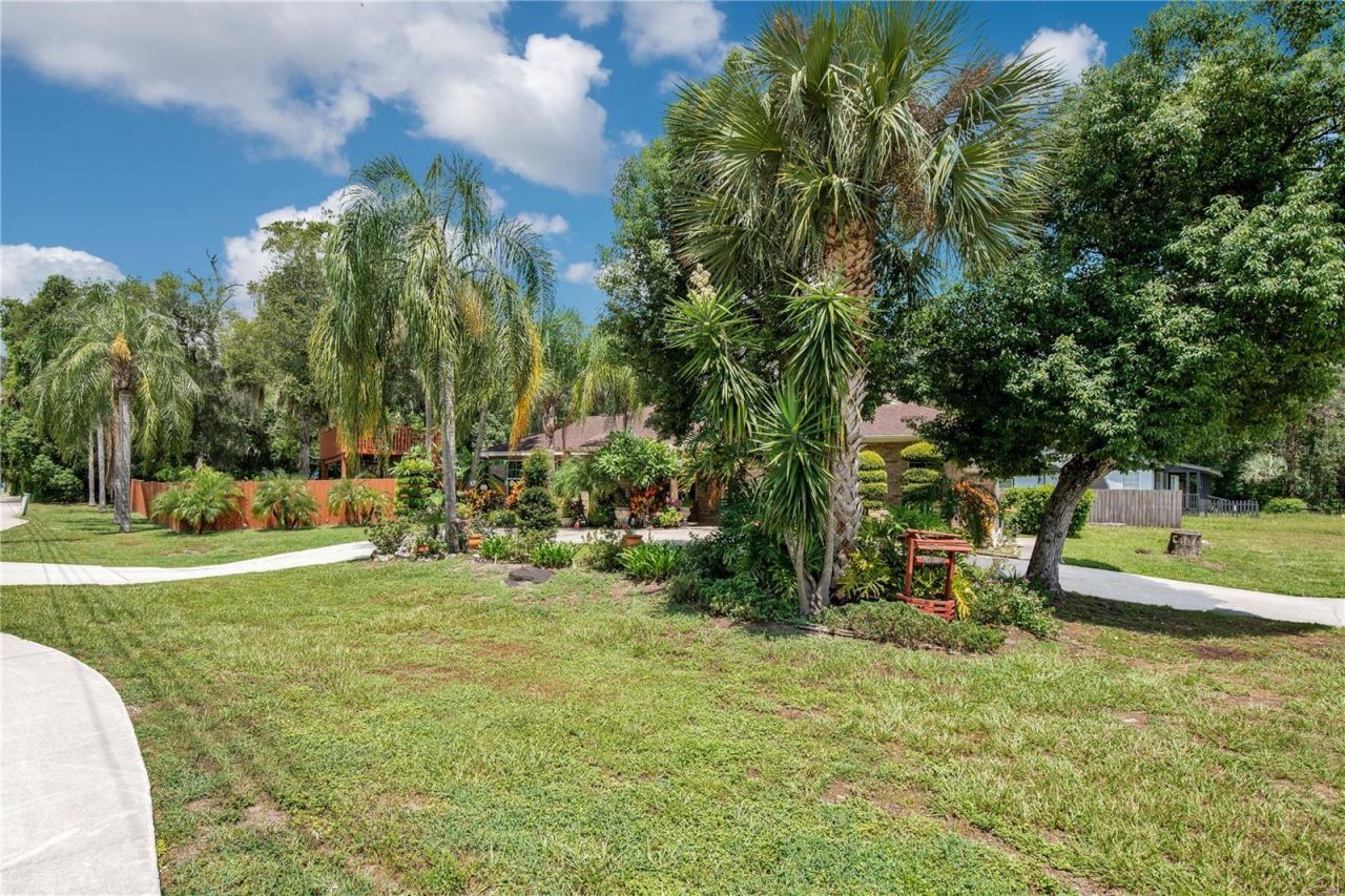 403 W French Avenue, Orange City, FL 32763 Photo