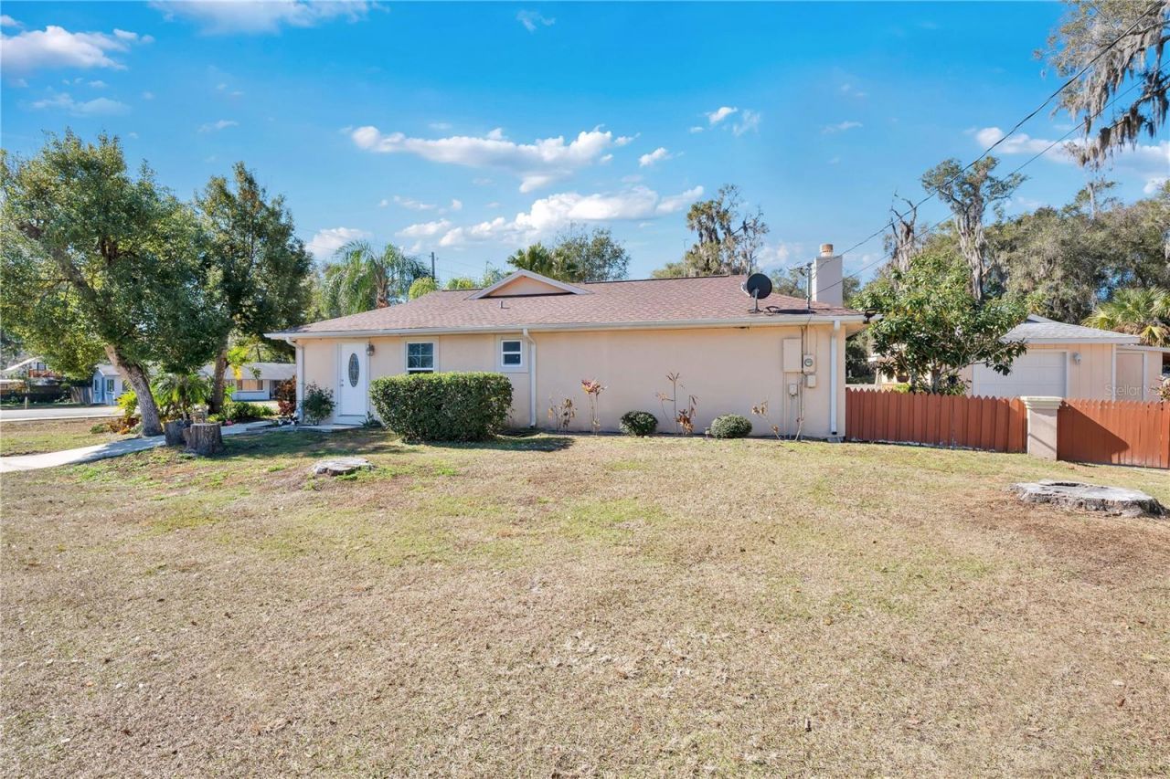 403 W French Avenue, Orange City, FL 32763 Photo