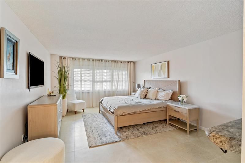 5100 N Ocean Boulevard, Unit 317, Lauderdale by the Sea, FL 33308 Photo