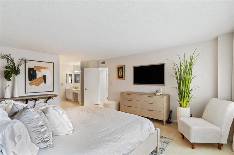 5100 N Ocean Boulevard, Unit 317, Lauderdale by the Sea, FL 33308 Photo