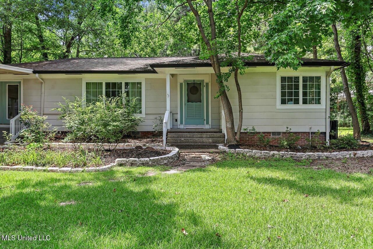 105 Mcree Drive, Clinton, MS 39056 Main Photo