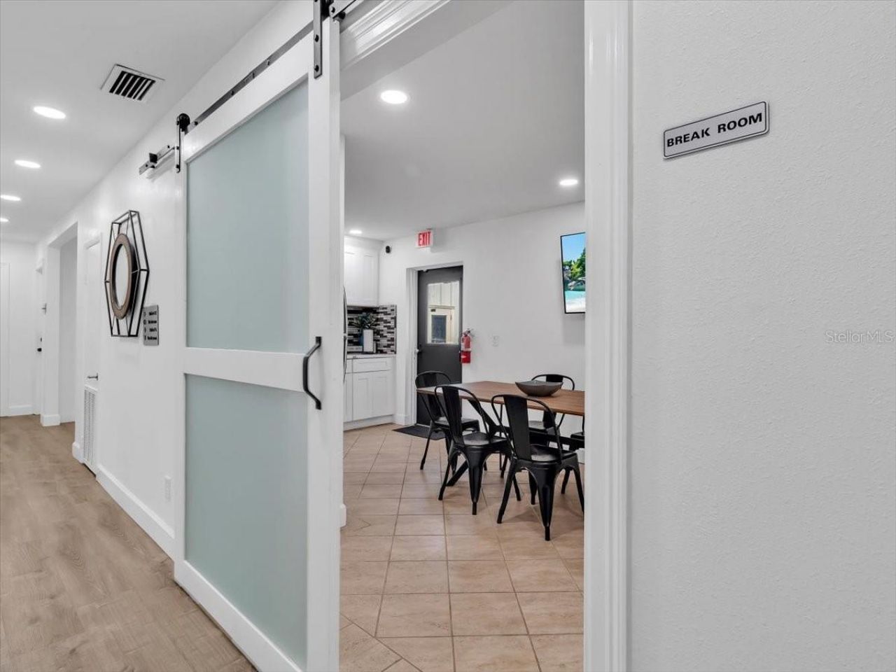 3811 W Sligh Avenue, Tampa, FL 33614 Photo