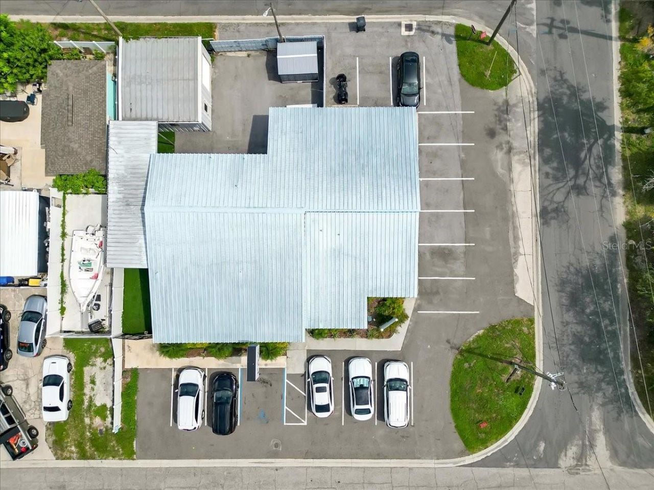 3811 W Sligh Avenue, Tampa, FL 33614 Photo