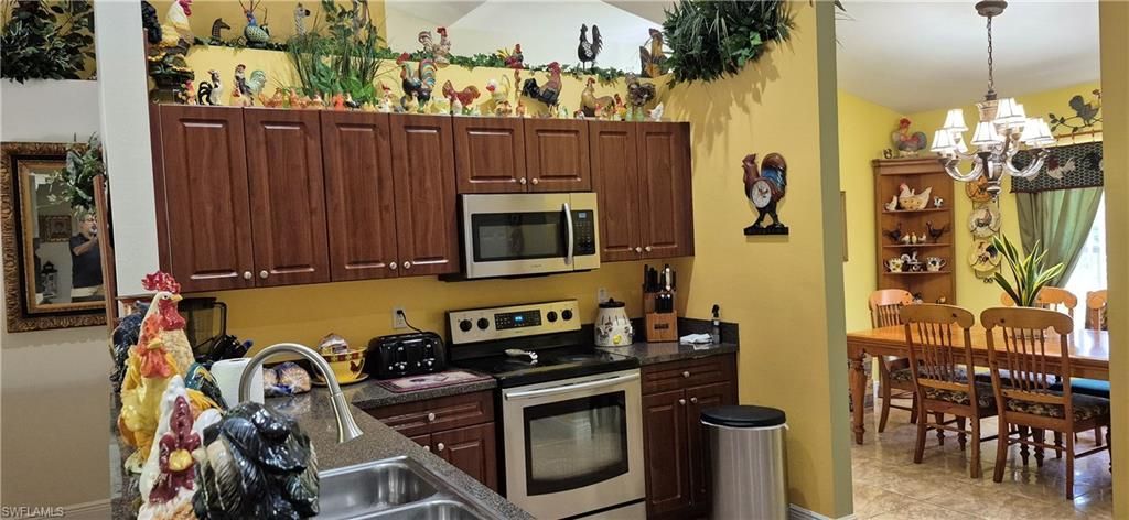 2011 Leroy Ave, Alva, FL 33920 Photo