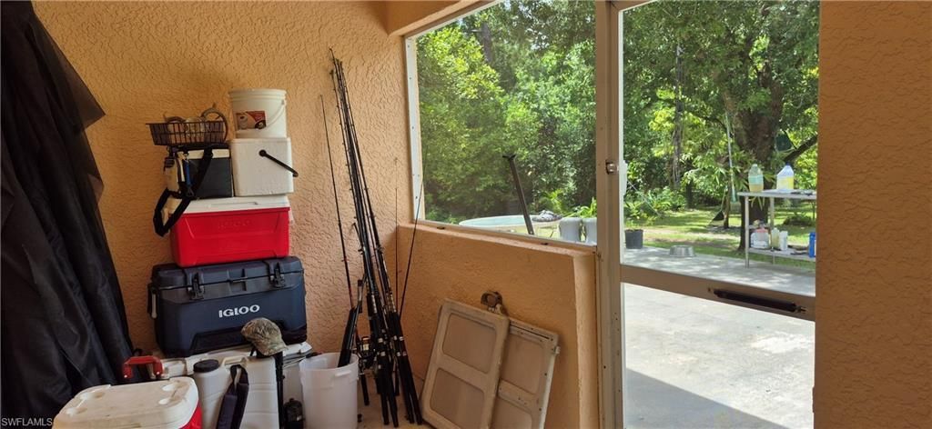 2011 Leroy Ave, Alva, FL 33920 Photo