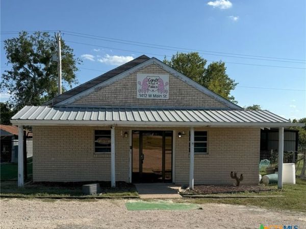 1412 W Main St., Gatesville, TX 76528