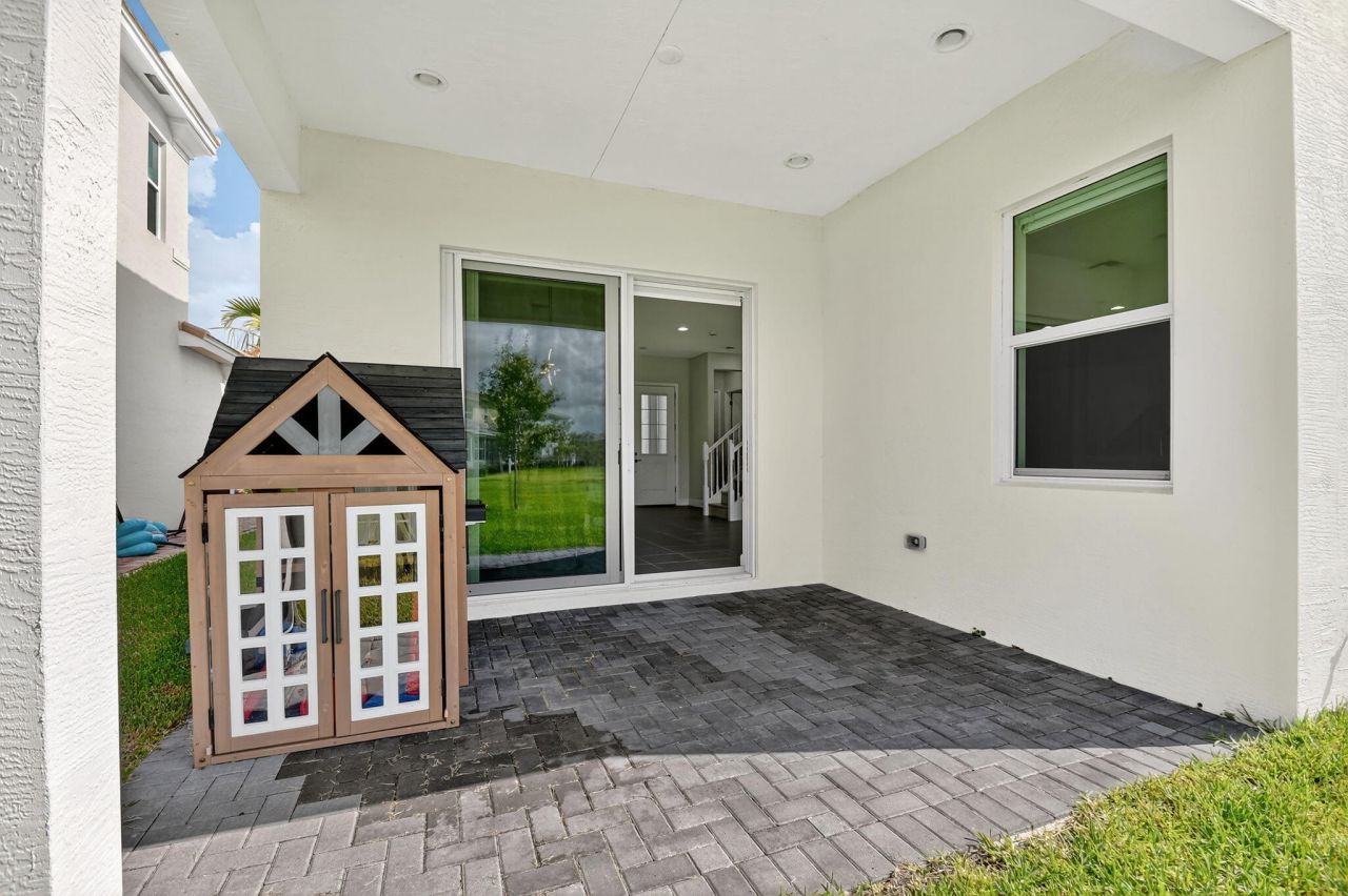 15028 Goldspar Court, The Acreage, FL 33470 Photo