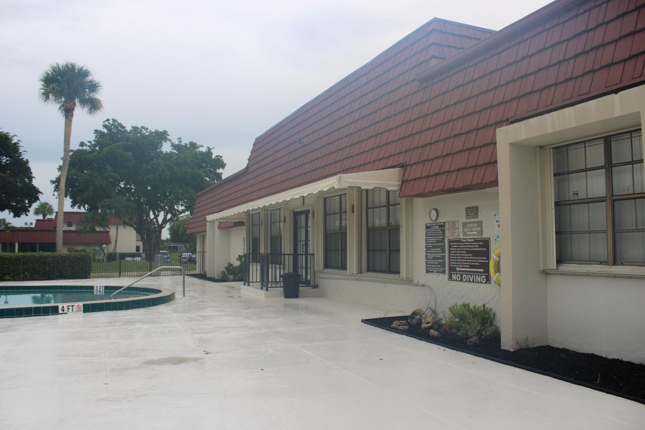 12008 Poinciana Boulevard, Unit 206, Royal Palm Beach, FL 33411 Photo