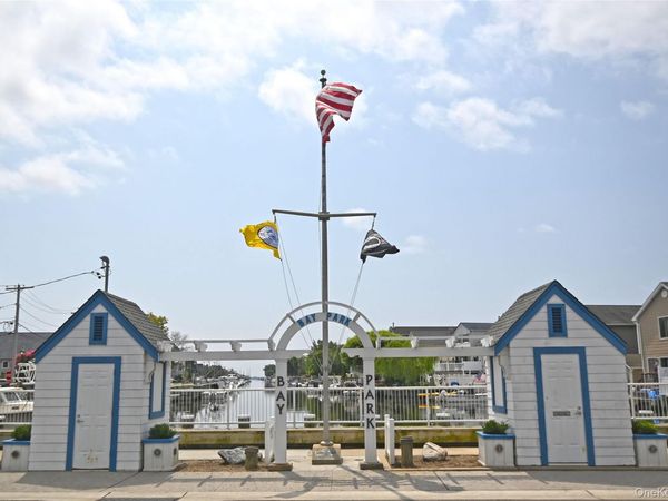 7 East Boulevard, East Rockaway, NY 11518