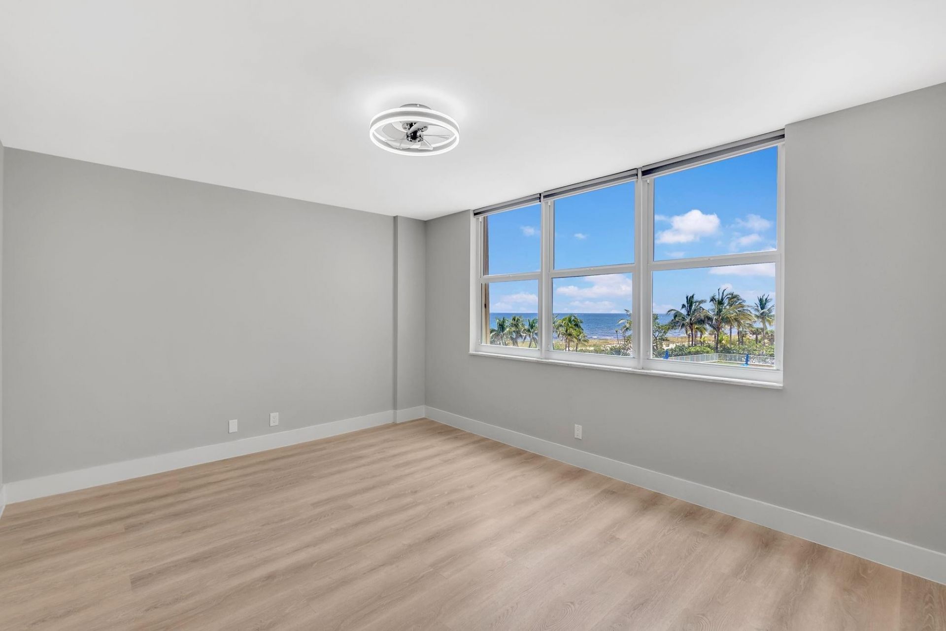 750 N Ocean Boulevard, Unit 404, Pompano Beach, FL 33062 Photo