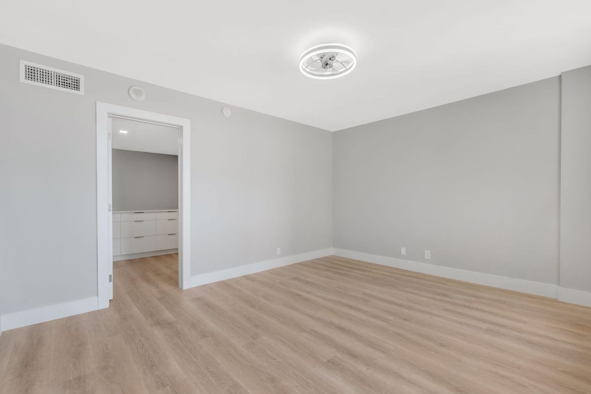 750 N Ocean Boulevard, Unit 404, Pompano Beach, FL 33062 Photo