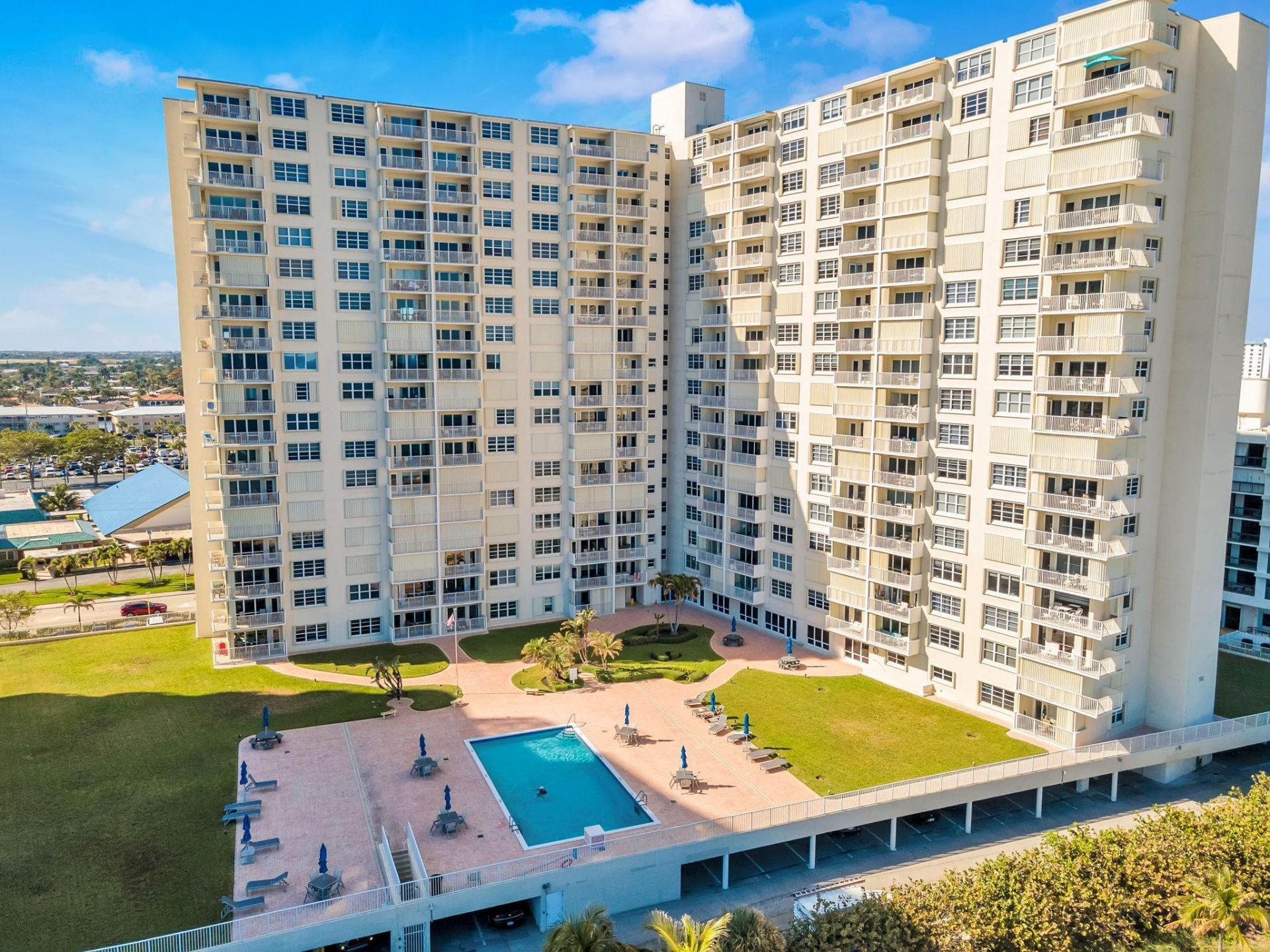 750 N Ocean Boulevard, Unit 404, Pompano Beach, FL 33062 Photo