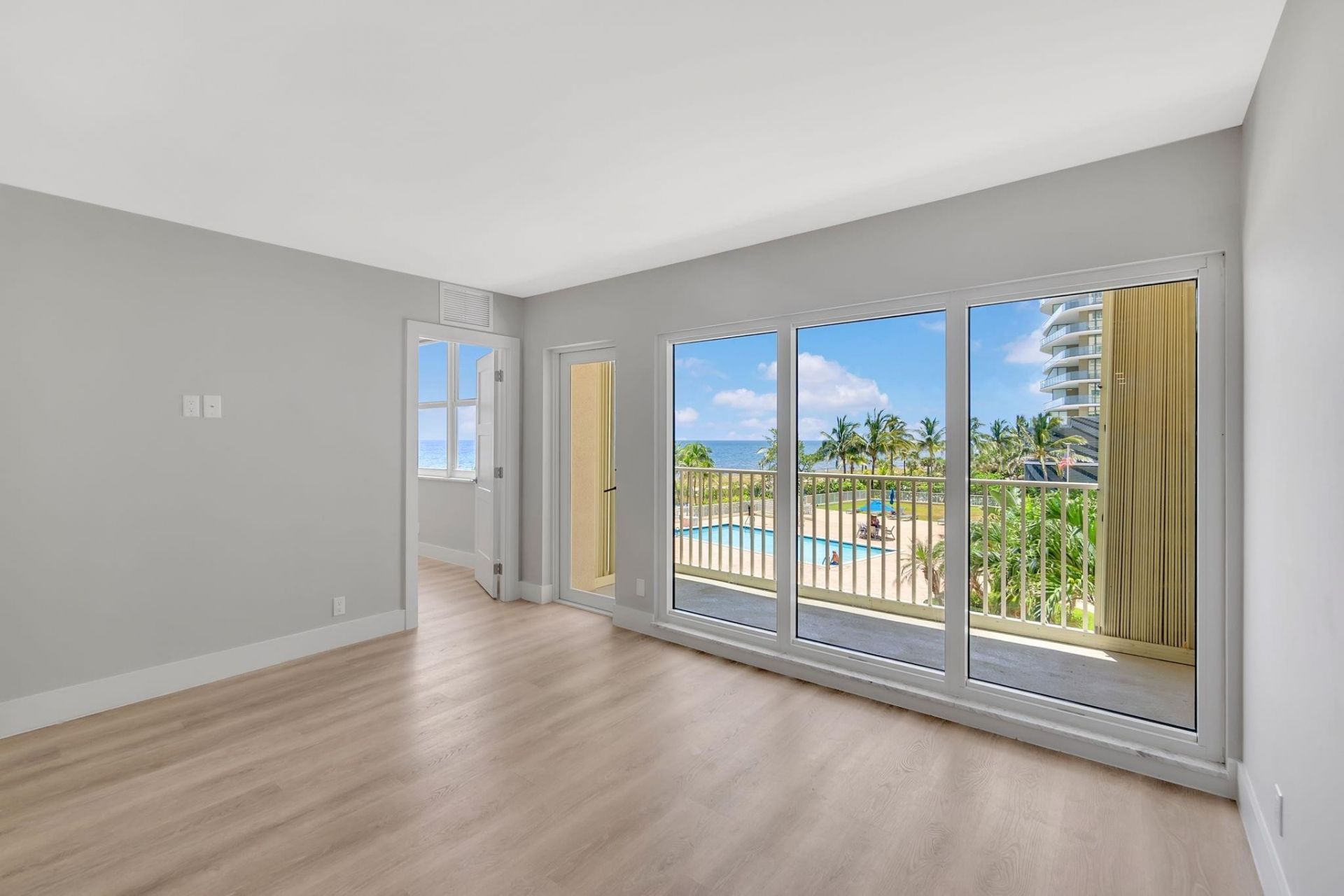 750 N Ocean Boulevard, Unit 404, Pompano Beach, FL 33062 Photo