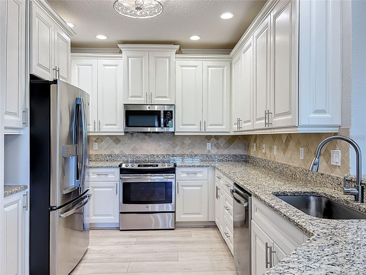 7810 34th Avenue W, Unit 103, Bradenton, FL 34209 Photo