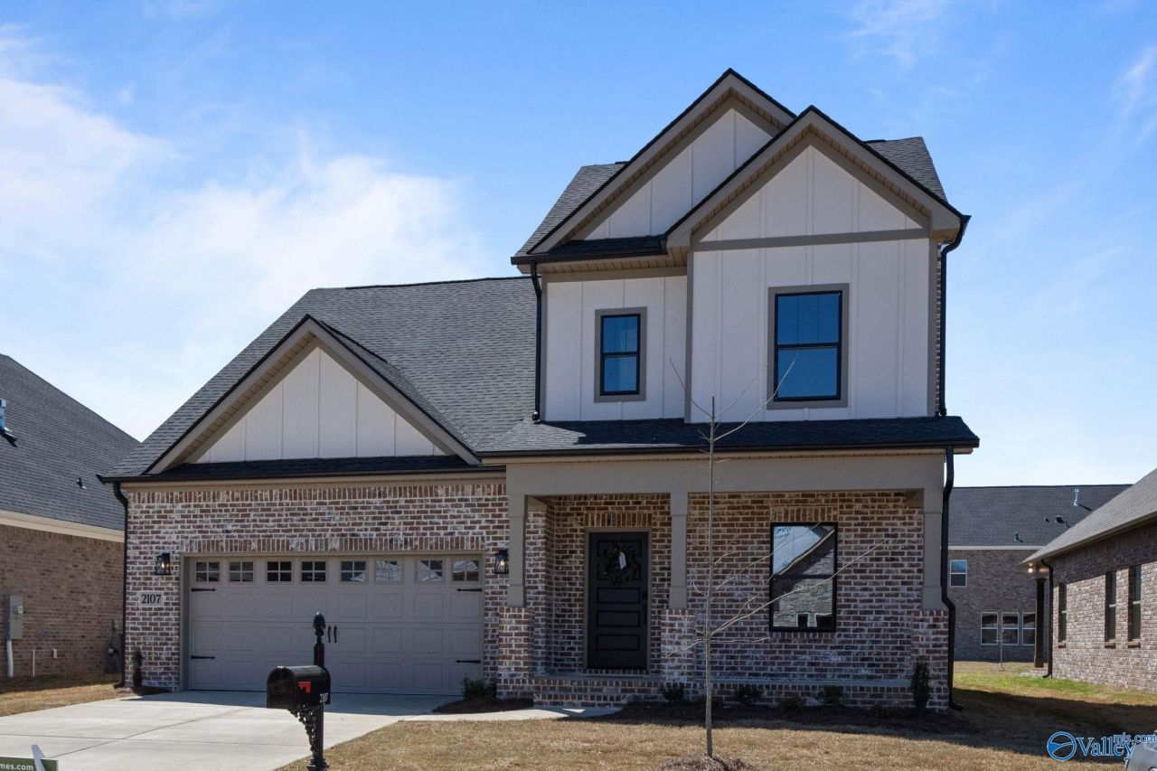 2127 Sevenbark Branch Sw, Huntsville, AL 35802 Main Photo