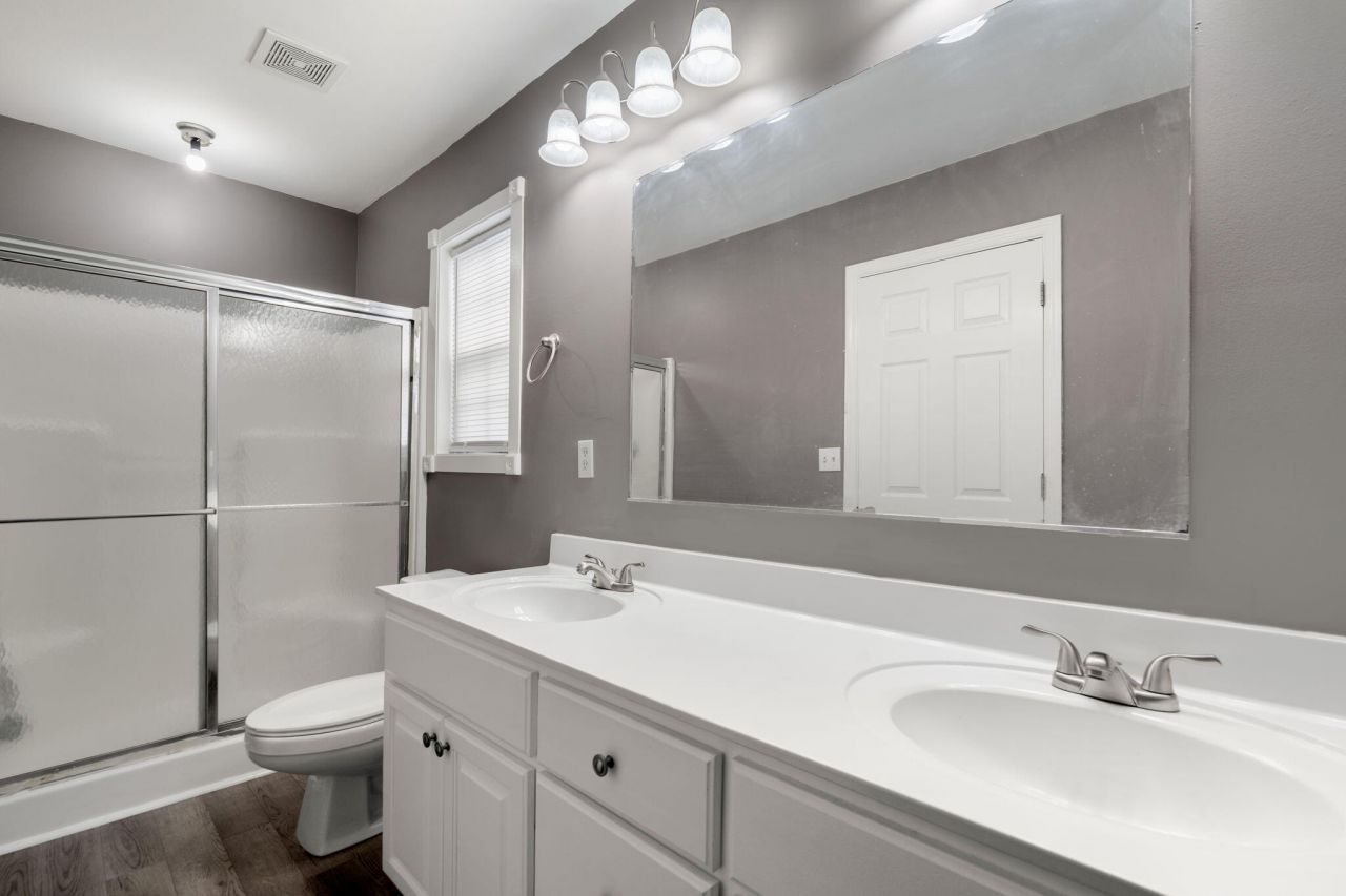 109 Wisteria Court Photo 17