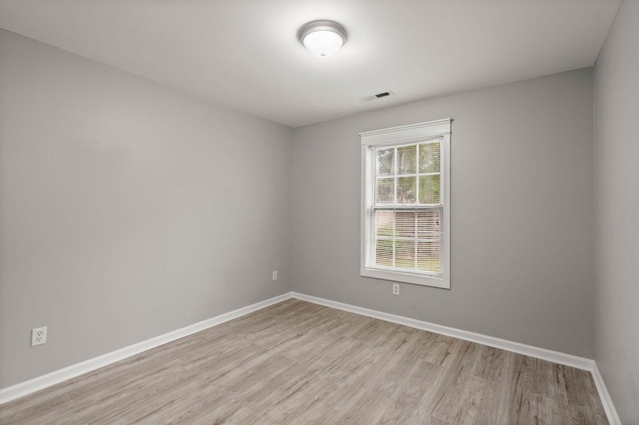 109 Wisteria Court Photo 22