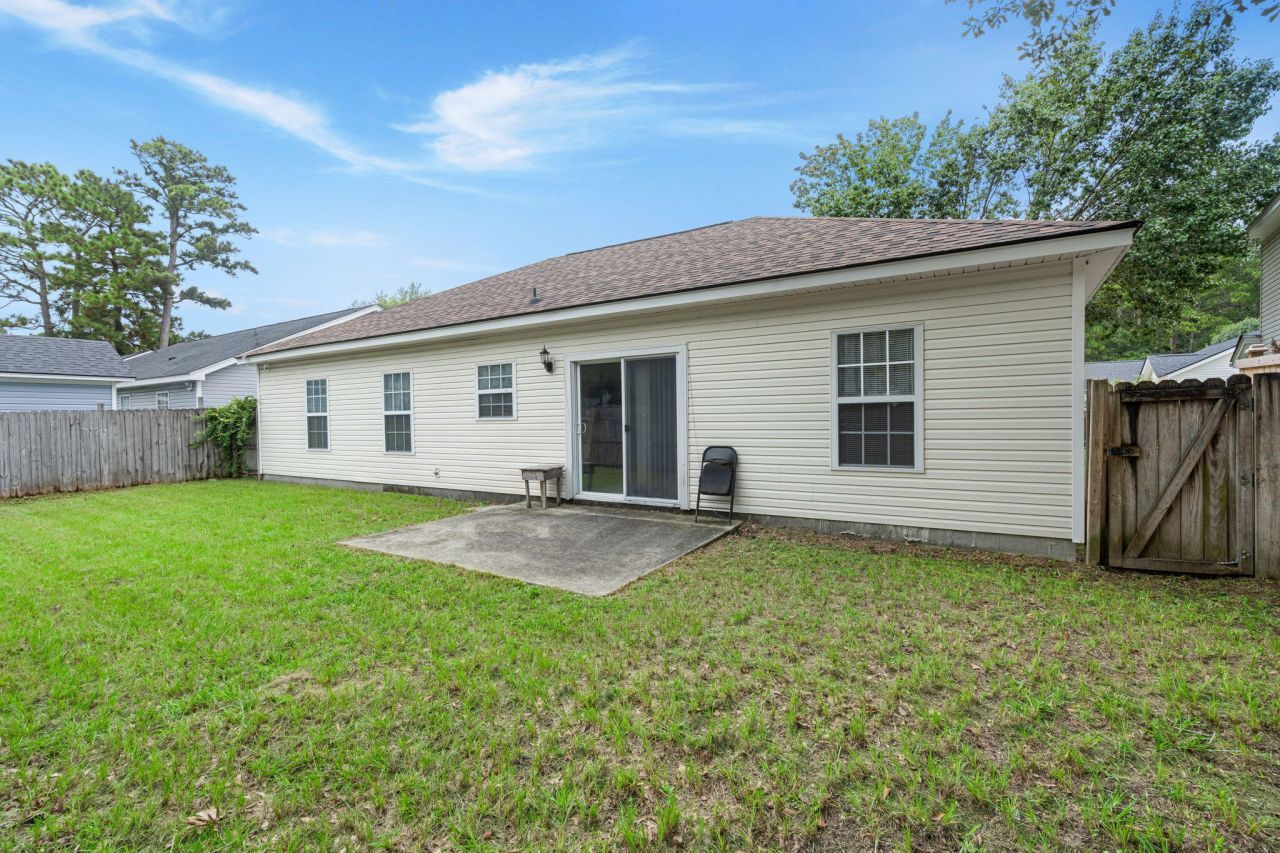 109 Wisteria Court Photo 24