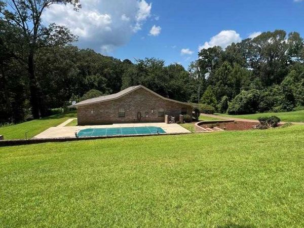 28 Beane Drive, Natchez, MS 39120