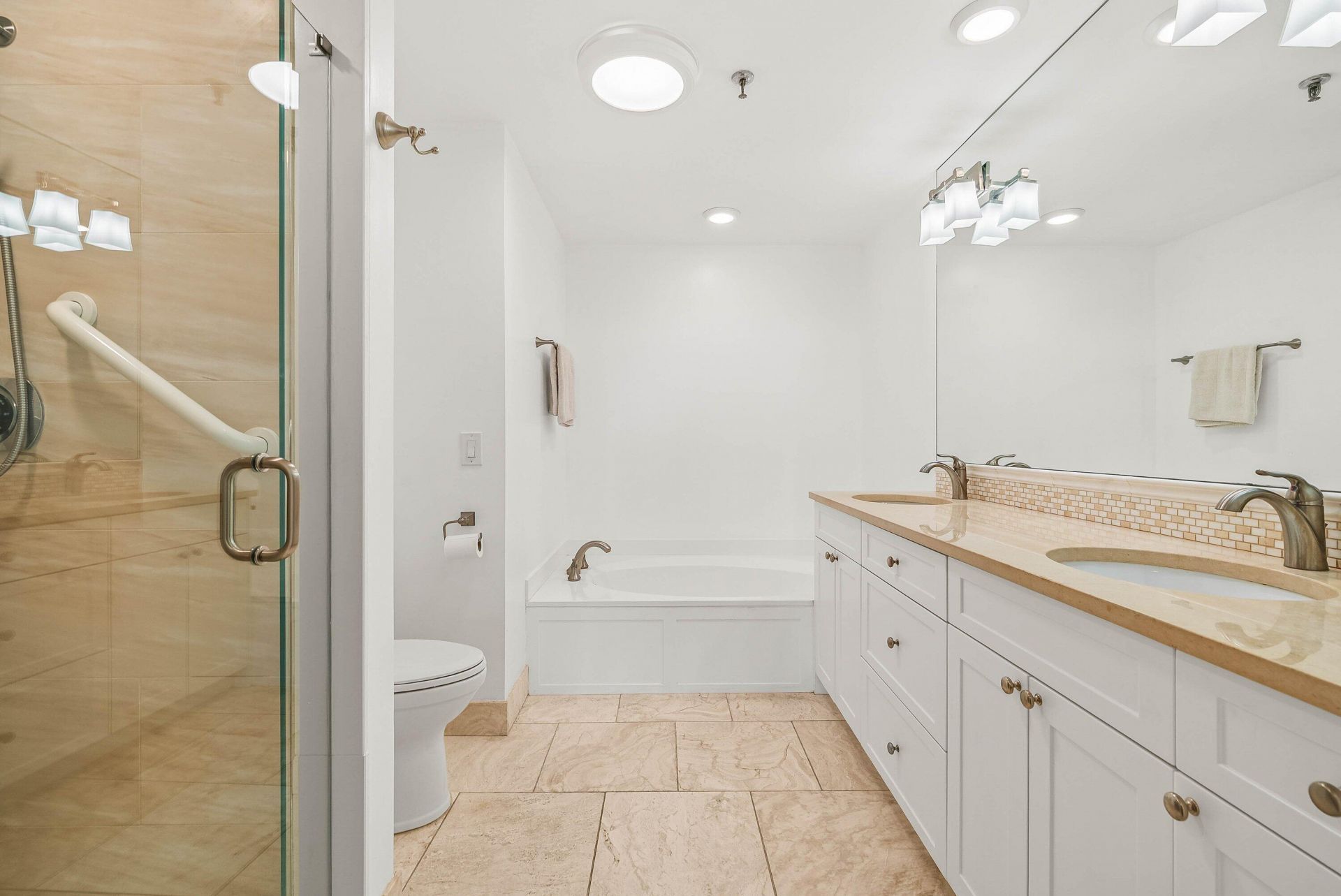 11370 Twelve Oaks Way, Unit 418, North Palm Beach, FL 33408 Photo