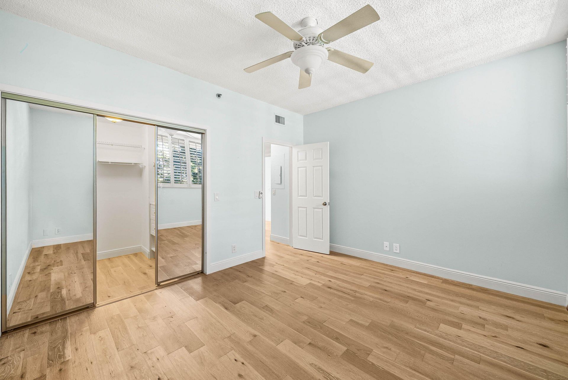 11370 Twelve Oaks Way, Unit 418, North Palm Beach, FL 33408 Photo