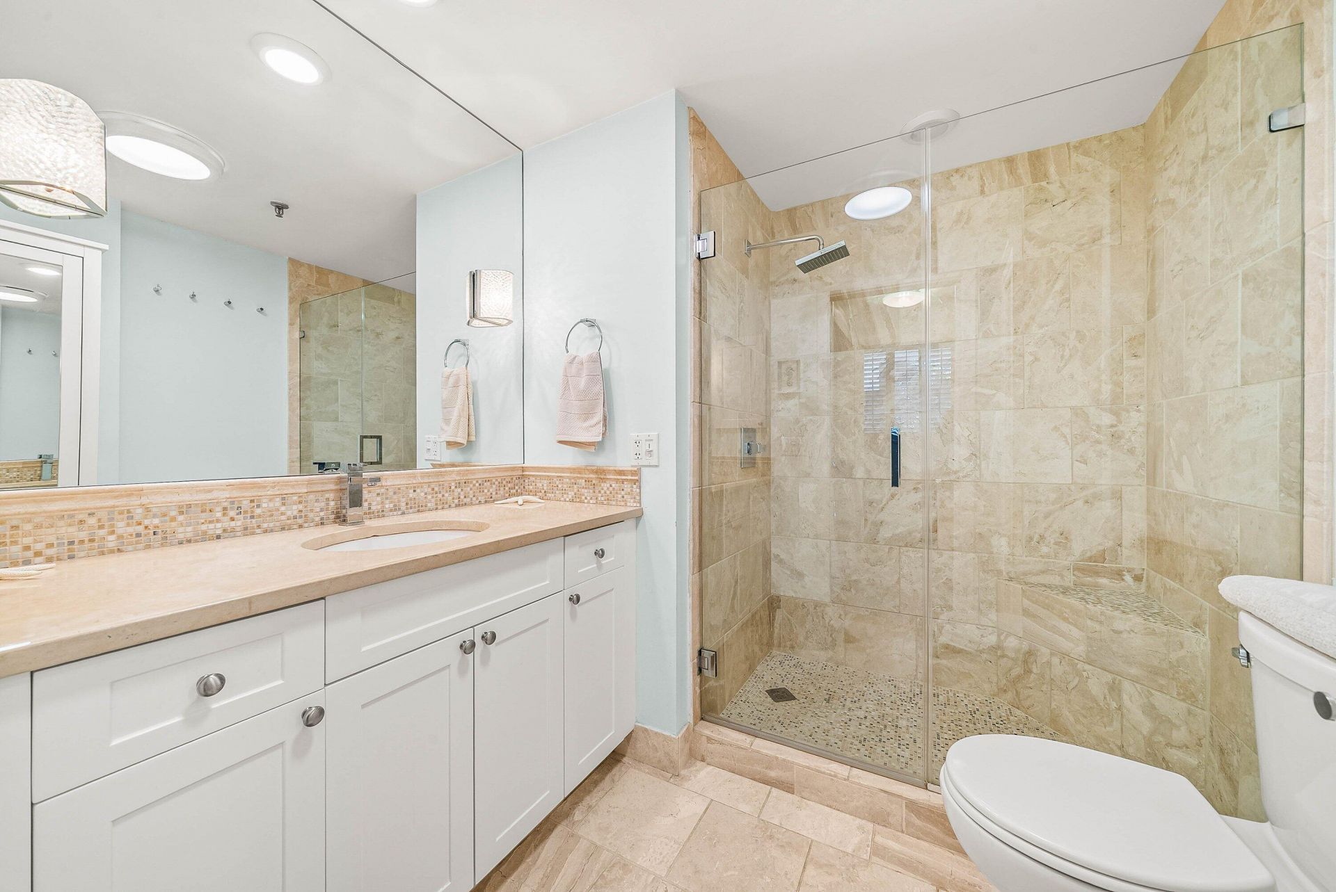 11370 Twelve Oaks Way, Unit 418, North Palm Beach, FL 33408 Photo