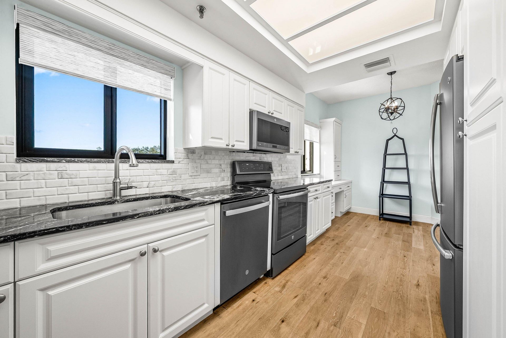 11370 Twelve Oaks Way, Unit 418, North Palm Beach, FL 33408 Photo