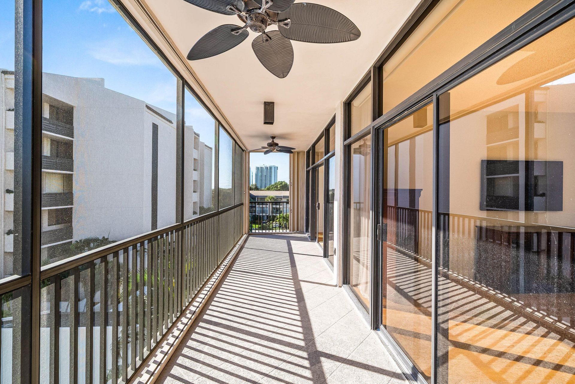 11370 Twelve Oaks Way, Unit 418, North Palm Beach, FL 33408 Photo