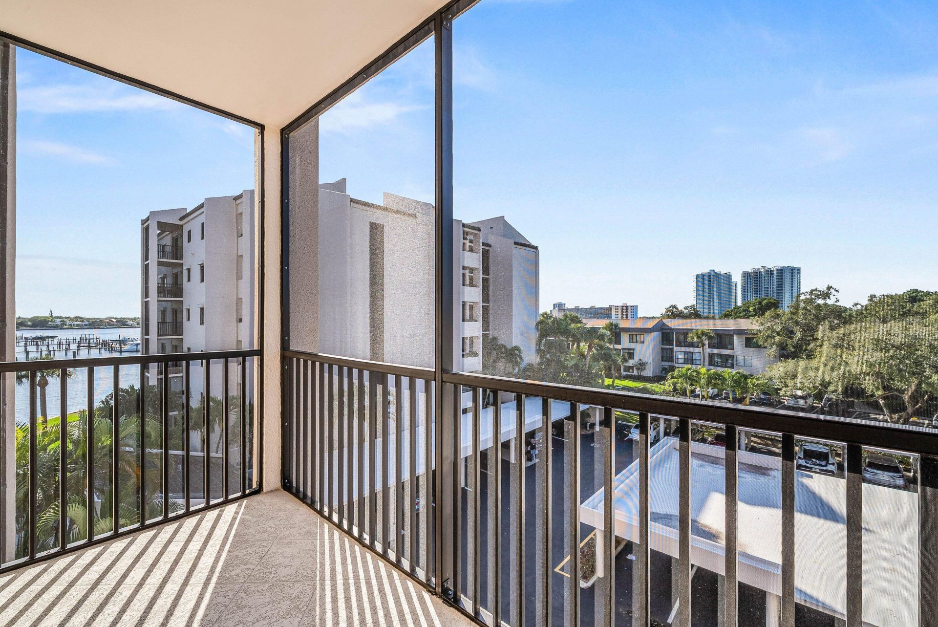 11370 Twelve Oaks Way, Unit 418, North Palm Beach, FL 33408 Photo