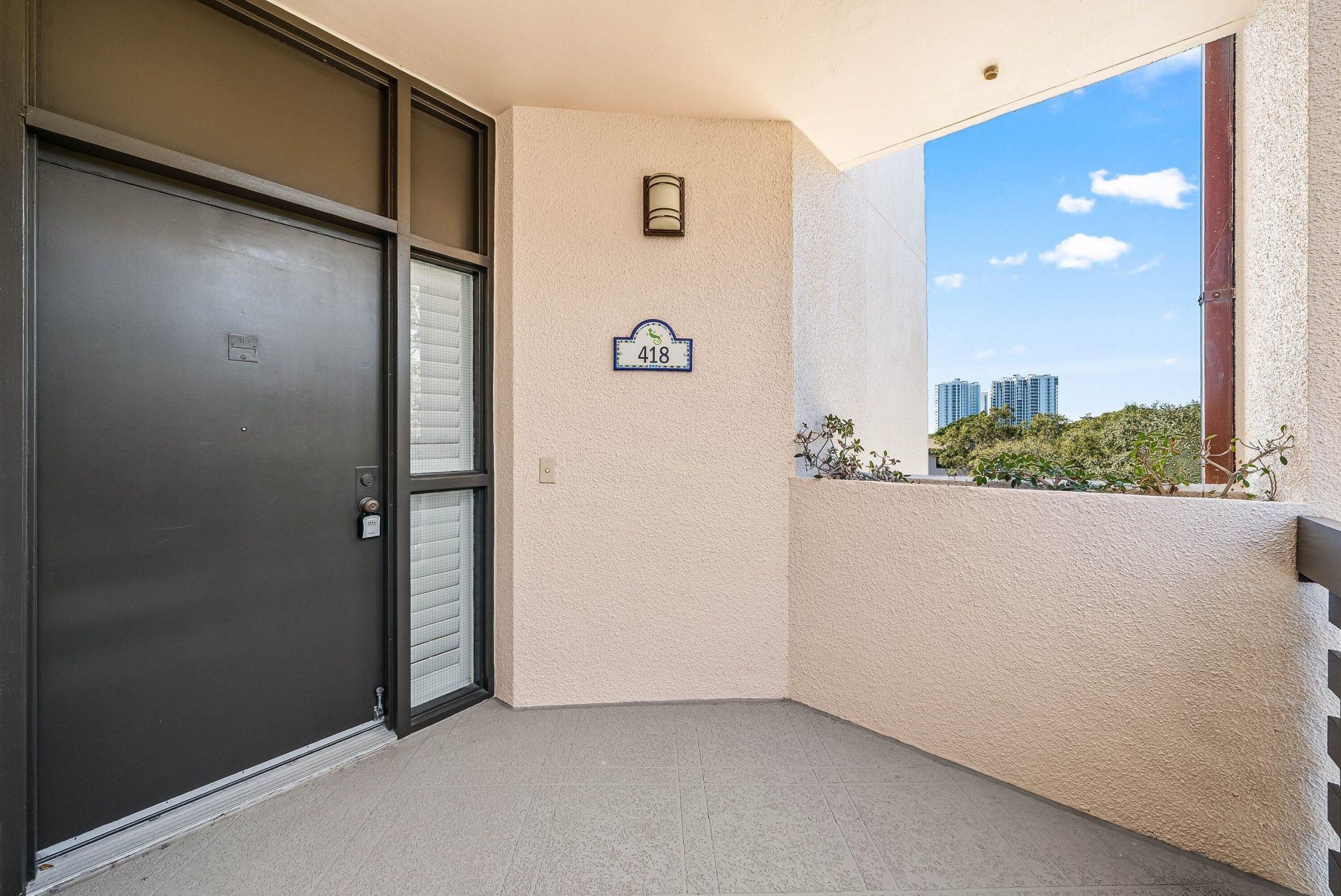 11370 Twelve Oaks Way, Unit 418, North Palm Beach, FL 33408 Photo