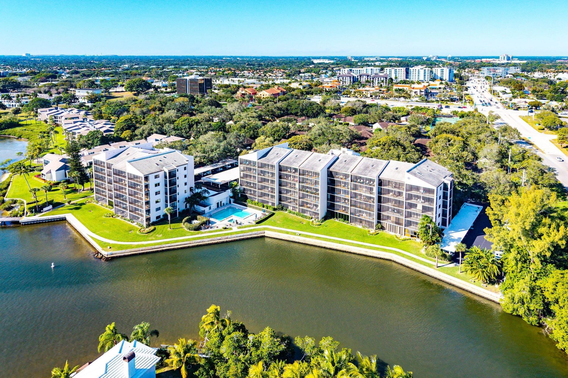 11370 Twelve Oaks Way, Unit 418, North Palm Beach, FL 33408 Photo