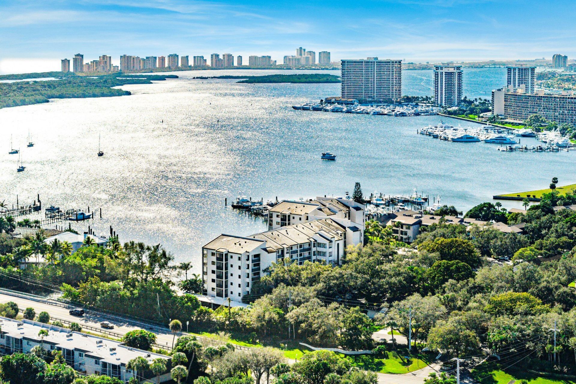 11370 Twelve Oaks Way, Unit 418, North Palm Beach, FL 33408 Photo