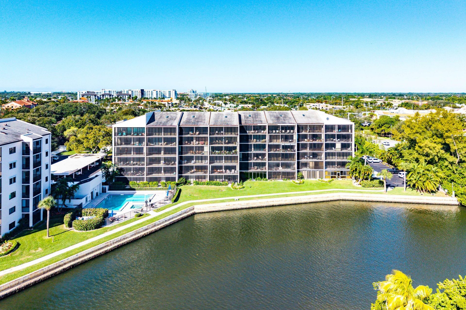 11370 Twelve Oaks Way, Unit 418, North Palm Beach, FL 33408 Photo