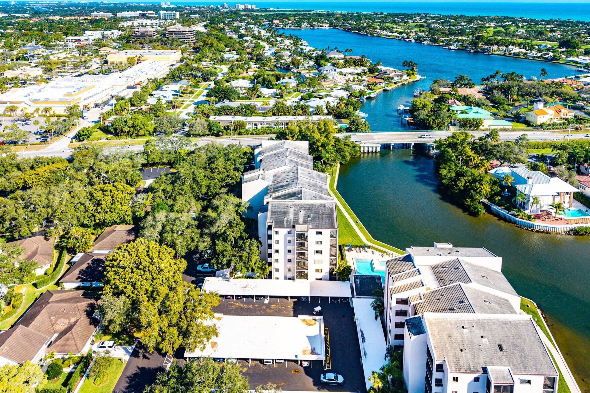 11370 Twelve Oaks Way, Unit 418, North Palm Beach, FL 33408 Photo