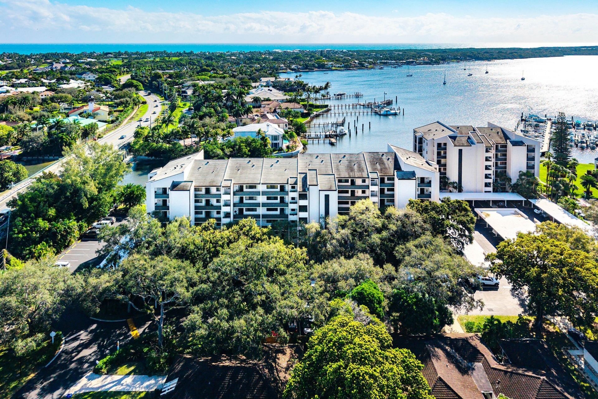 11370 Twelve Oaks Way, Unit 418, North Palm Beach, FL 33408 Photo