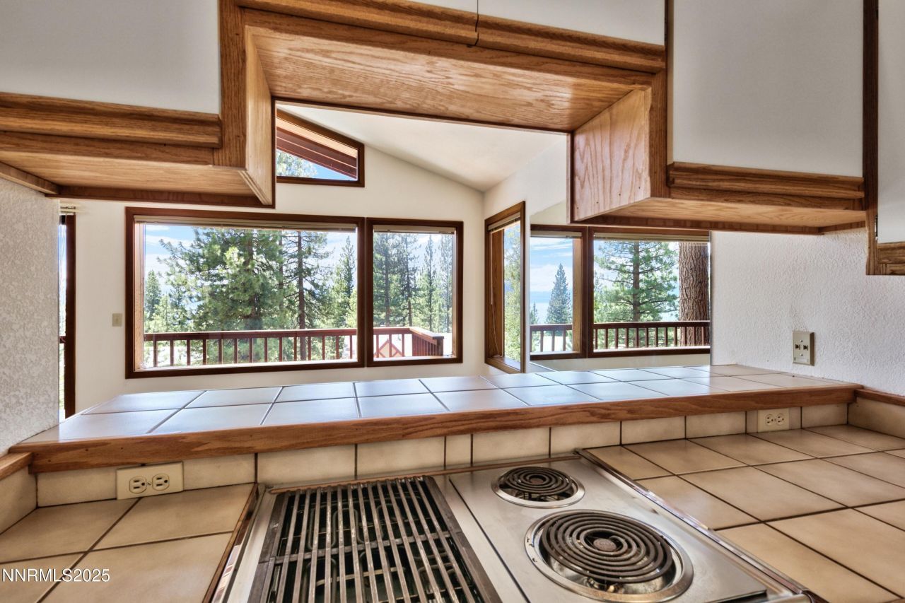 609 Lariat Circle, Unit 2, Incline Village, NV 89451 Photo