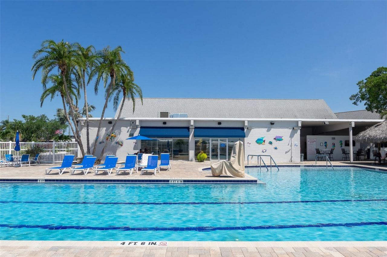 460 Mount Oak Avenue Ne, Unit 745, Saint Petersburg, FL 33702 Photo