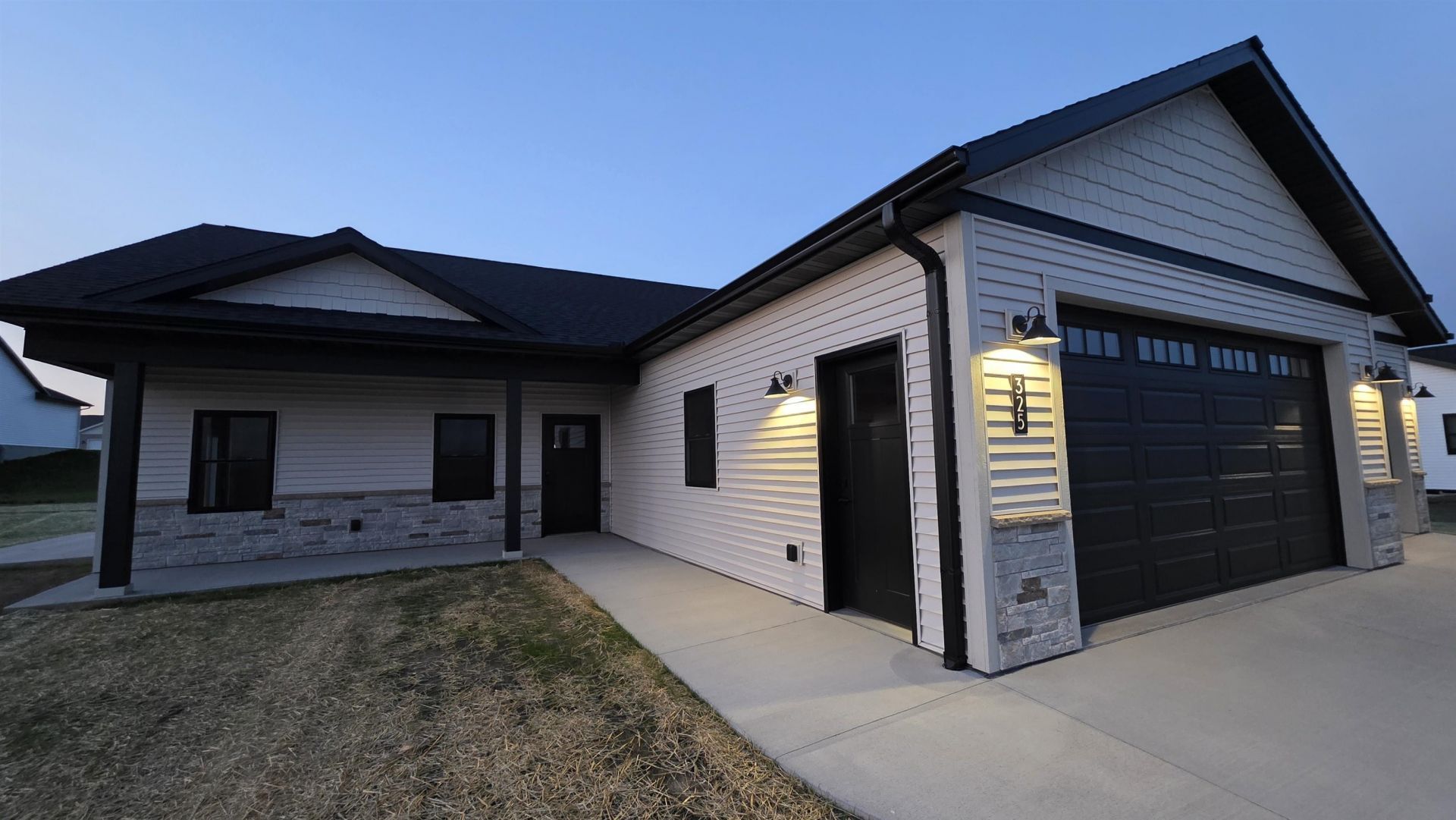 325 Model Road, Cuba City, WI 53807 Main Photo