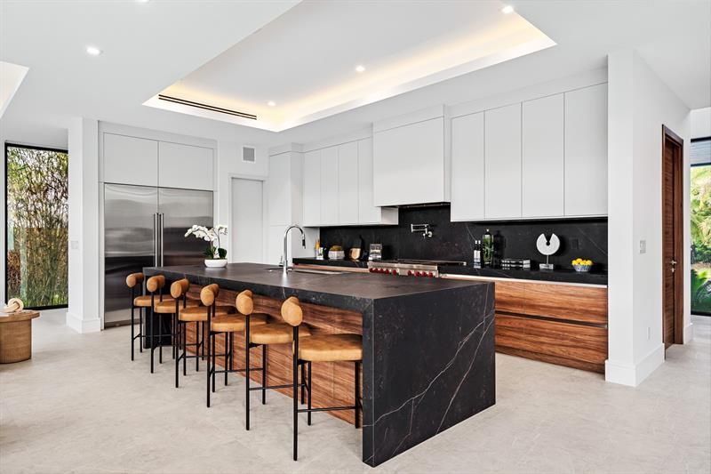 2000 Harbourview Drive, Fort Lauderdale, FL 33316 Photo