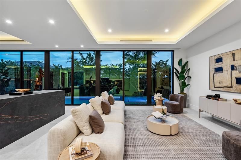 2000 Harbourview Drive, Fort Lauderdale, FL 33316 Photo