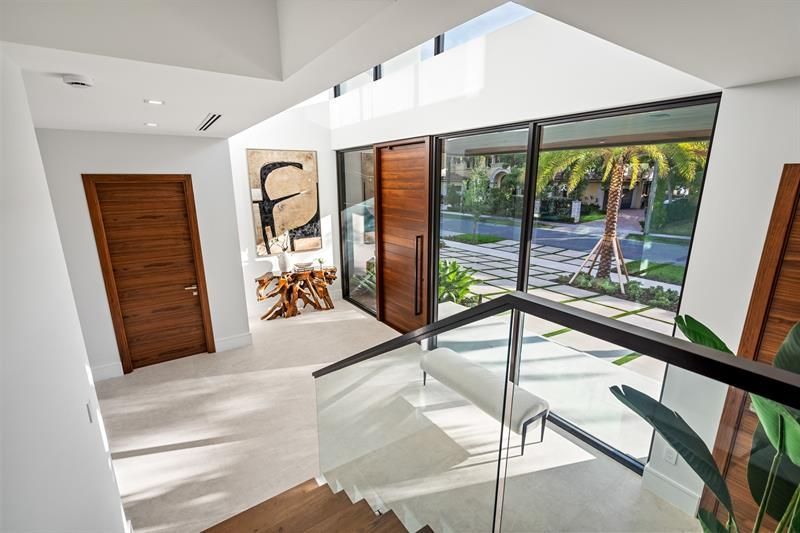 2000 Harbourview Drive, Fort Lauderdale, FL 33316 Photo