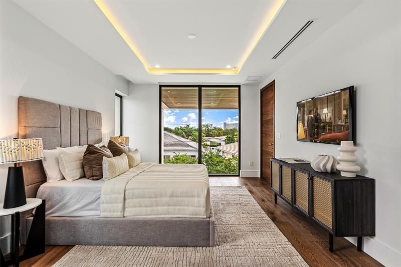 2000 Harbourview Drive, Fort Lauderdale, FL 33316 Photo