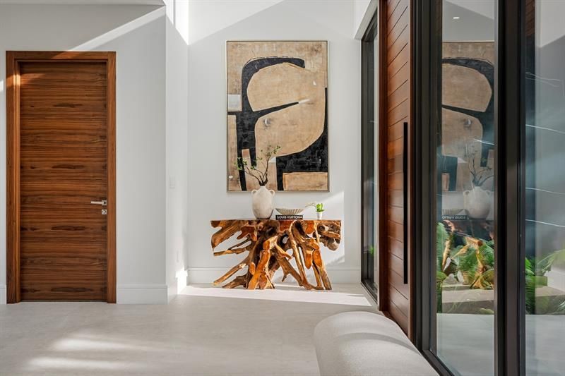 2000 Harbourview Drive, Fort Lauderdale, FL 33316 Photo